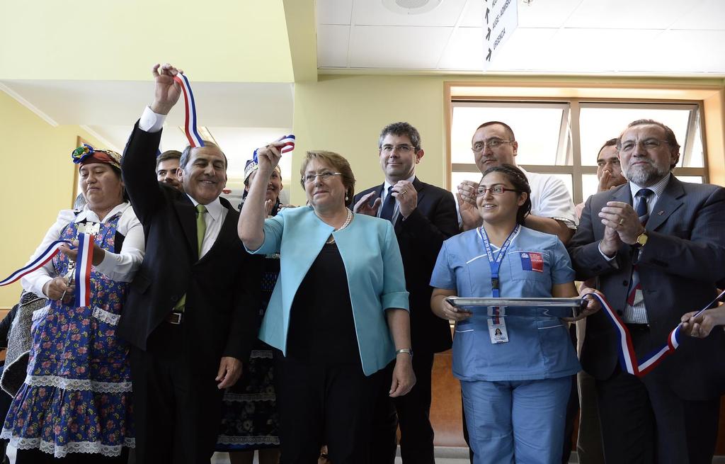 EJES ESTRATÉGICOS Inauguración Hospital de Lautaro. Araucanía, 29 de diciembre de 2015 Una Salud Pública que responda a las necesidades de la población.
