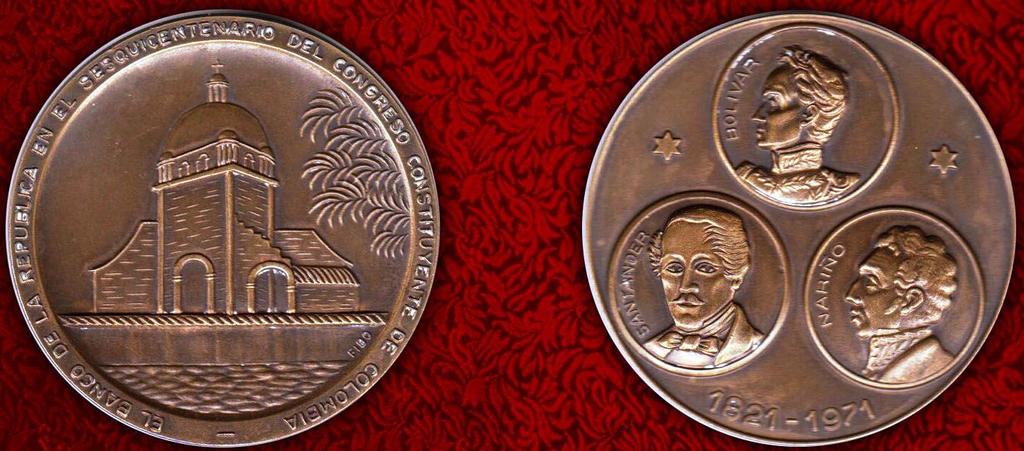 Medalla conmemorativa del Congreso Constituyente de Colombia, 1821-1971 Asimismo, les compartimos una condecoración con