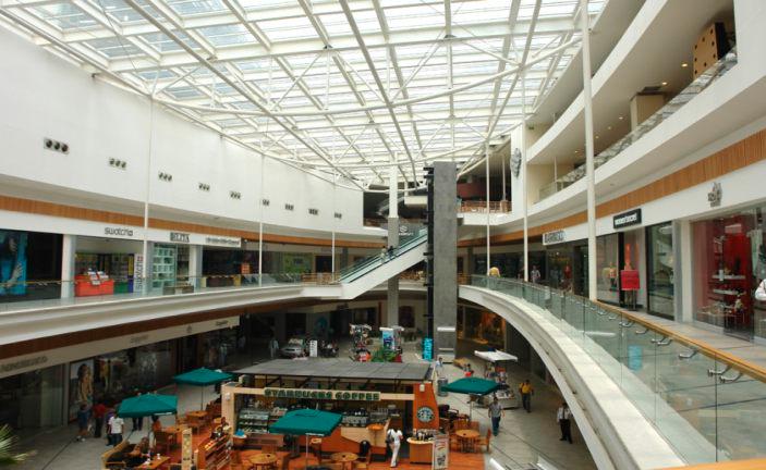 CENTROS COMERCIALES SEPSA ha logrado obtener grandes beneﬁcios a través de sus prefabricados en la construcción de centros comerciales,