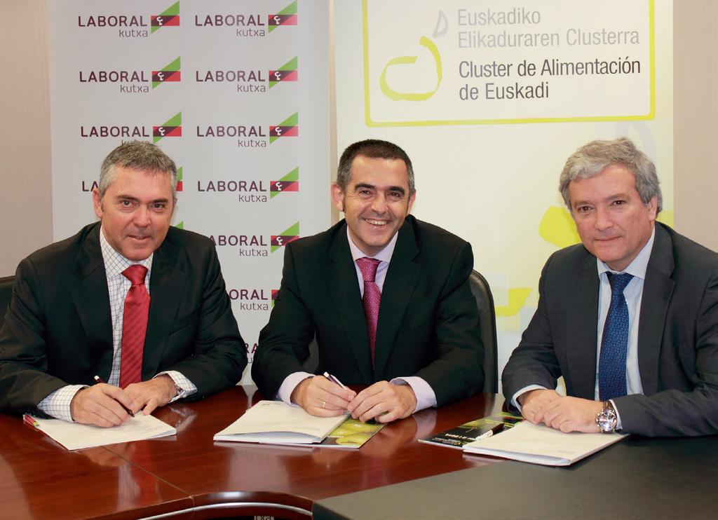 Renovado el Acuerdo de Colaboración entre el Cluster y LABORAL Kutxa LABORAL Kutxa eta Clusterrak berritu dute haien arteko hitzarmena.