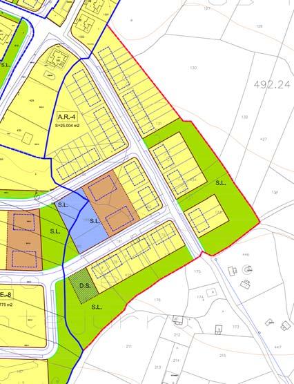5 LFOTU) En parcela privada de uso unifamiliar se ubicarán al menos dos plazas de aparcamiento por cada vivienda (110 plazas), y una plaza por vivienda en parcelas de uso residencial con régimen de