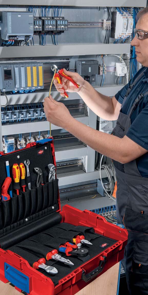 Herramientas manuales para electricistas Es precisamente el sector eléctrico uno de los campos más avanzados del trabajo artesanal.