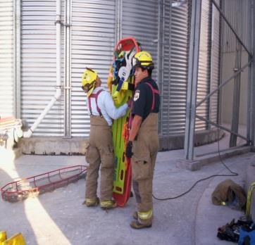 departamento de bomberos Supervisa a una compañía de bomberos Asigna responsabilidades incluyendo