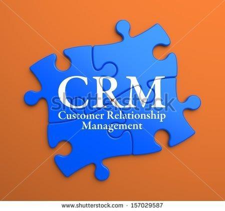 Introducción El CRM es una estrategia de negocio que busca la optimización del beneficio, ingresos y satisfacción del cliente, a través de la organización de la compañía de segmentos de clientes,
