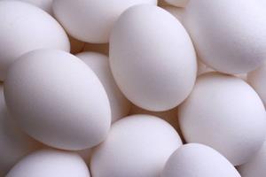 Tendencia: Se espera que para la otra semana el precio se mantenga estable. Huevo blanco, mediano (Caja de 360 U.) 340.00 340.00 0.