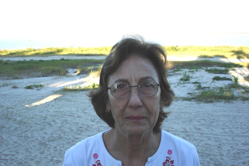 Raquel Occhi en la laguna Setúbal, Villa