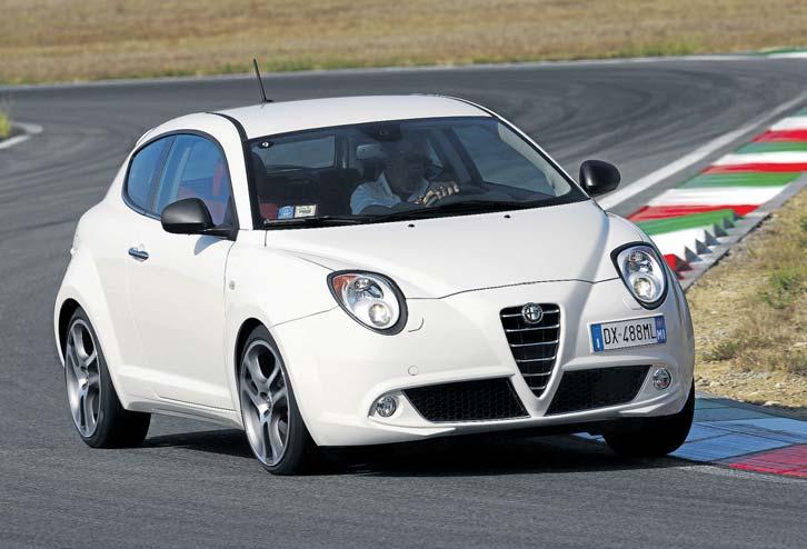 4 Turbo gasolina MultiAir LOS NUEVOS MOTORES DE GASOLINA SUPONEN UN "PUNTO DE INFLEXIÓN" Fiat ha anunciado la comercialización el próximo 5 de noviembre del Alfa Romeo MiTo con los motores 1.