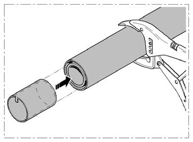 3 Si el deslizamiento del tubo primario no está bloqueado(por ejemplo por una soldadura) bloquear los tubos utilizando las pinzas para tubería doble pared (SPLIDW).