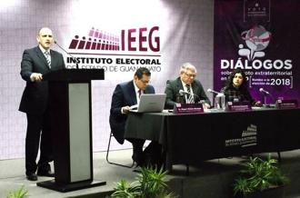 Diálogos sobre el voto extraterritorial en México: rumbo a la elección de 2018 El pasado 20 de diciembre de dos mil dieciséis se llevó a cabo el evento Diálogos sobre el voto extraterritorial en