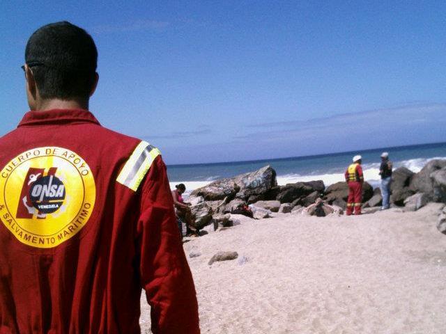03FEB2012 El pasado fin de semana, el Componente Zonal de La Guaira fue desplegado en varias playas del Litoral Central, tras la