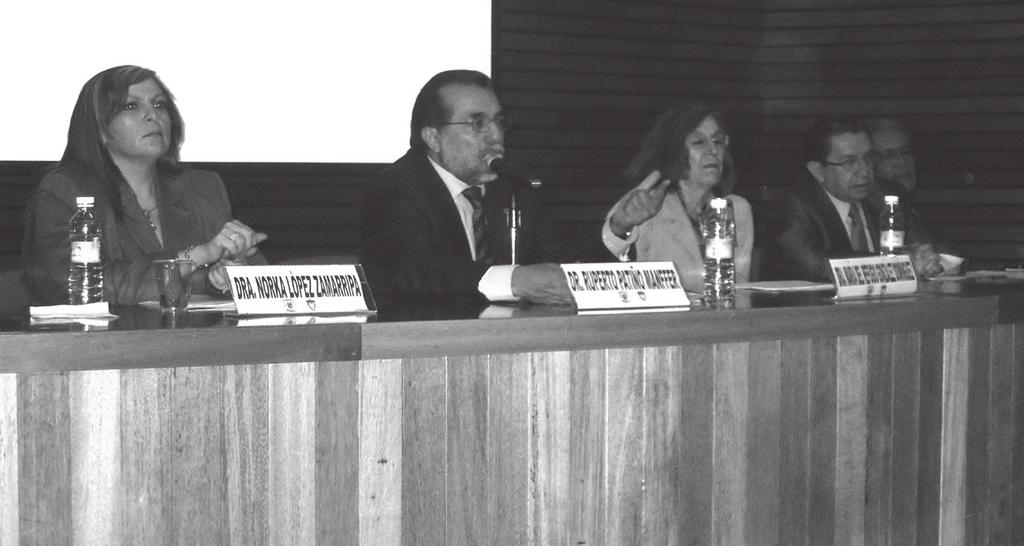 Facultad de Derecho. UNAM Conferencia de la Doctora María del Refugio González Con las conferencias de la Dra. María del Refugio González y del Dr.