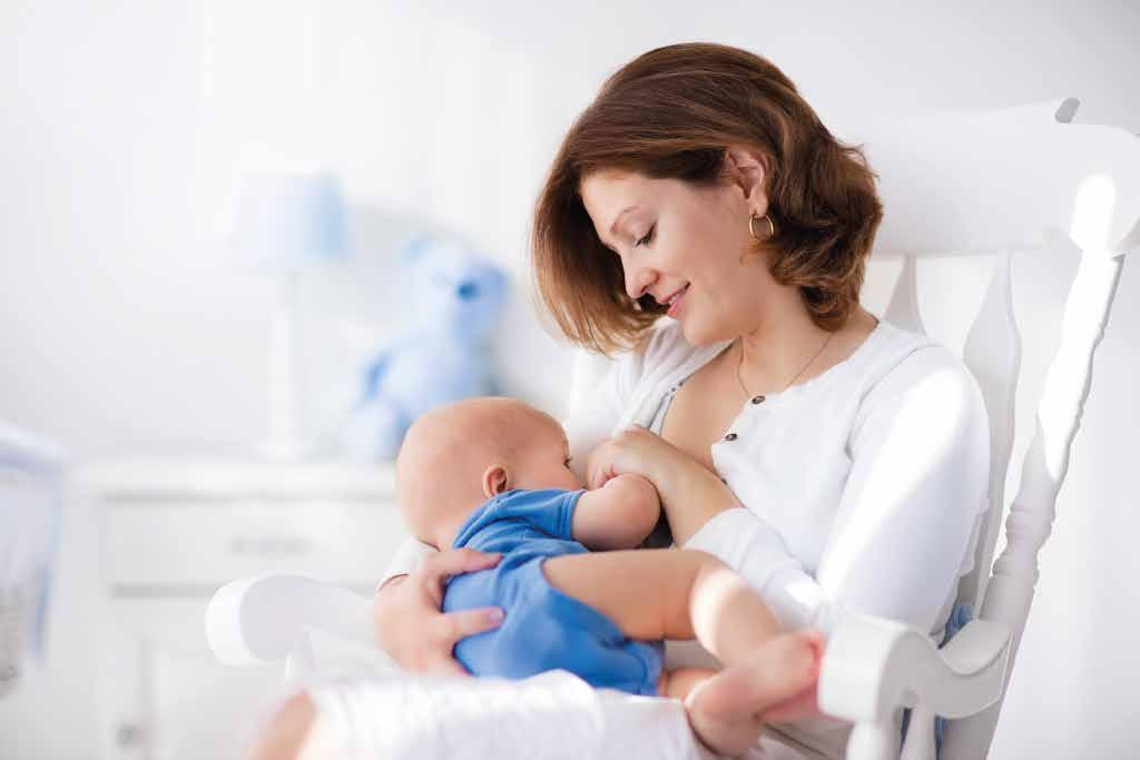 Lactancia Materna La lactancia materna, es la actividad que suple la necesidad de alimentación para el bebé en sus primeros 6 meses de vida, y es trascendental para permitir al bebé adquirir