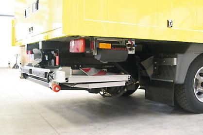 Plataforma retráctil para camiones ligeros, remolques y semi-remolques DH-SMO.