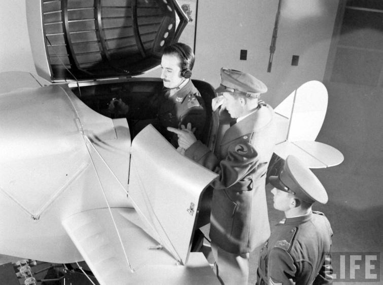 Link y aviadores del USAAC Fotógrafo Hart Preston.