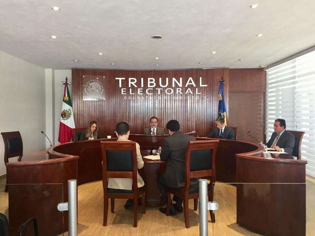 TRIBUNAL ELECTORAL DEL ESTADO DE JALISCO Boletín informativo 05/ABRIL/2018 SESIÓN PÚBLICA DE RESOLUCIÓN PSE-TEJ-009/2018 PSE-TEJ-010/2018 PSE-TEJ-011/2018 El Tribunal Electoral del Estado de Jalisco