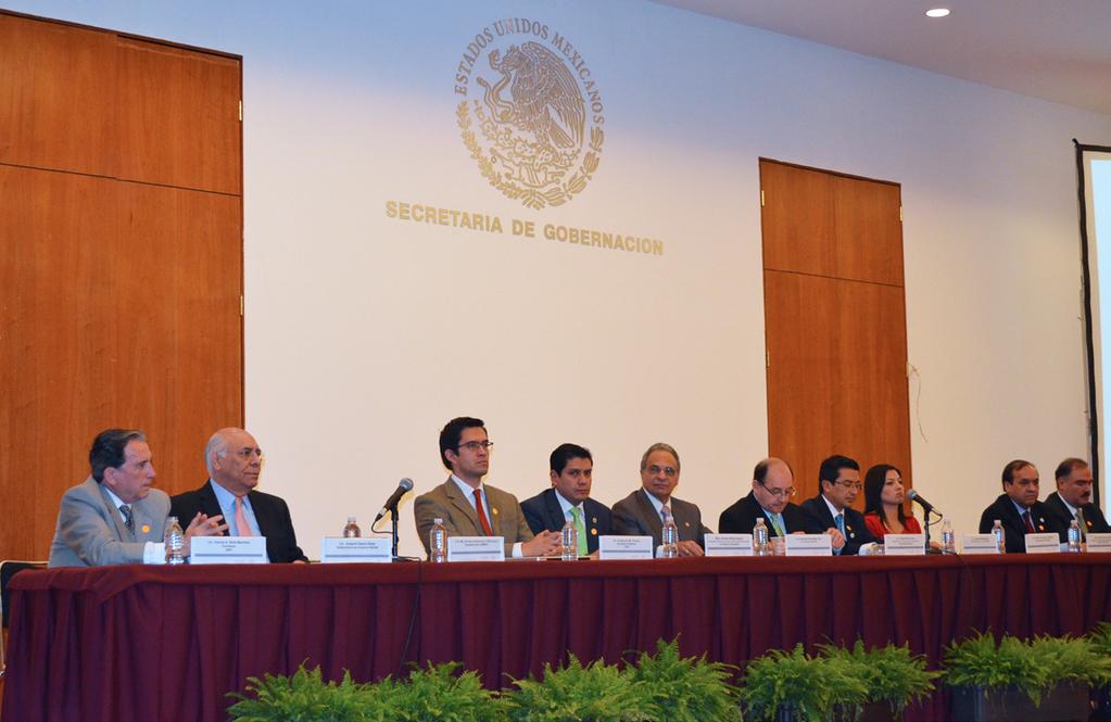 Olvera, Secretario General de la Federación Nacional de Municipios de México (FENAMM); Lic.