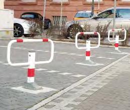 En posición tumbada, la barrera guarda parking tiene una altura de tan solo 68 mm, siendo adecuada para la mayoría de los vehículos.