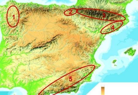 (pico más alto: Torre Cerredo) El Sistema Ibérico (pico más alto: Moncayo) Sierra Morena -Separa a la Meseta de la depresión de Guadalquivir.