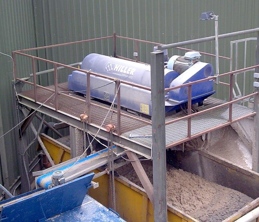 Tratamiento previo de aguas residuales Objetivo principal: Reducir la carga de residuos para bajar las tasas de alcantarillado Por ejemplo: Procesamiento de