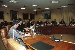 GACETILLA Visita oficial del jefe de la Marina portuguesa El almirante jefe del Estado Mayor de la Armada de Portugal, almirante Fernando José Ribeiro de Melo Gomes, efectuó una visita oficial a