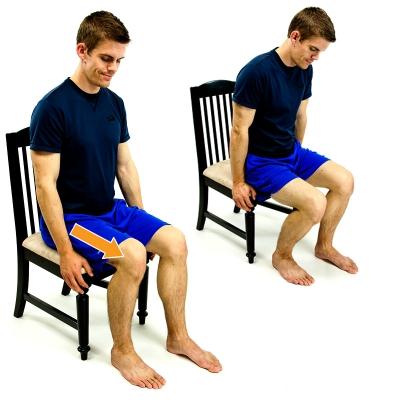 Use el tobillo opuesto para deslizar suavemente el pie hacia atrás.