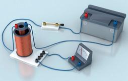 Un transformador permite modificar el voltaje de la red eléctrica, 30 V, a los 1 V con los que funciona una lámpara halógena de 5 A.