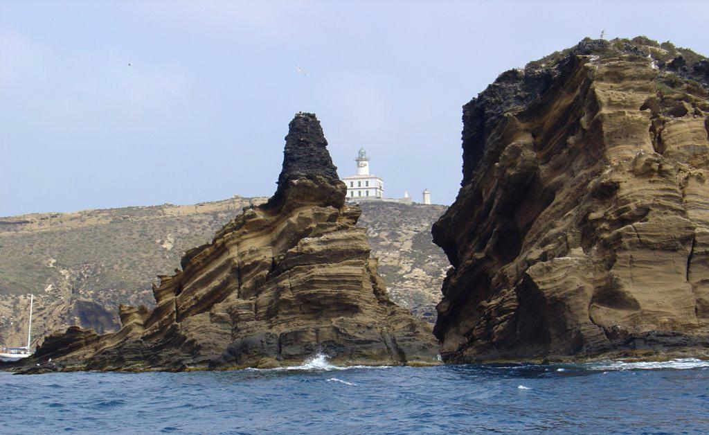 Islas Columbretes, Costa de Castellón: Columbrete Grande- La Señoreta y Mancolibre.