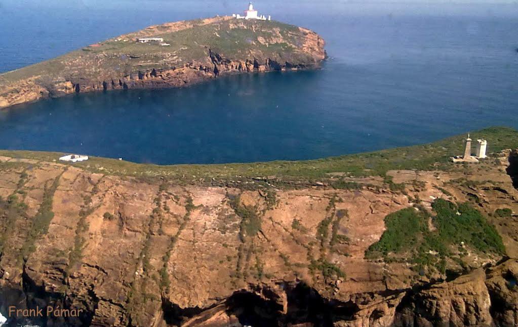 Islas Columbretes, Costa de Castellón: Columbrete Grande desde el S.