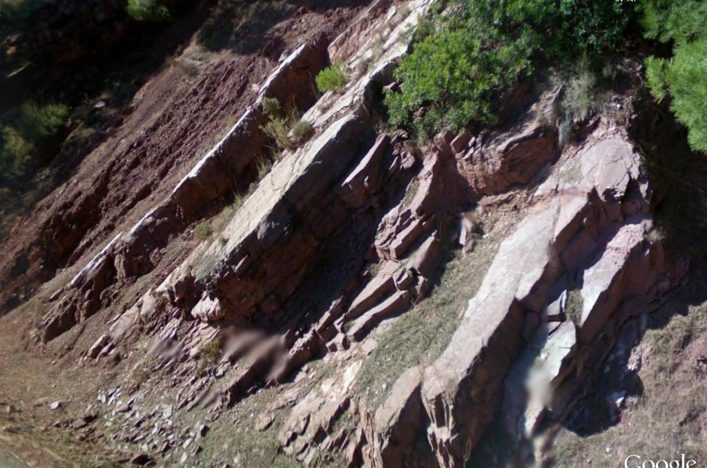 Argilitas y areniscas del Buntsandstein Medio. Zona al SW del Refugio.