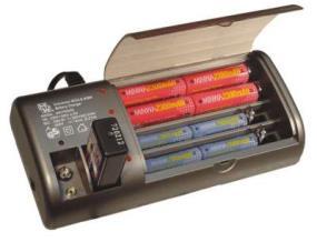 Cargador/Descargador Hasta 4 baterías Tipo AA/AAA/C/D REFERENCIA 170.