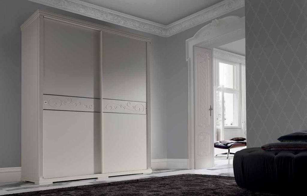 with 2 sliding doors lacquered lino open