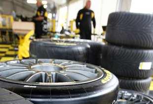 Centros de excelencia en Europa Dunlop Tires Europe forma parte del Grupo Goodyear, uno de los fabricantes de neumáticos más grandes y prestigiosos del mundo con sede en Akron, Ohio.