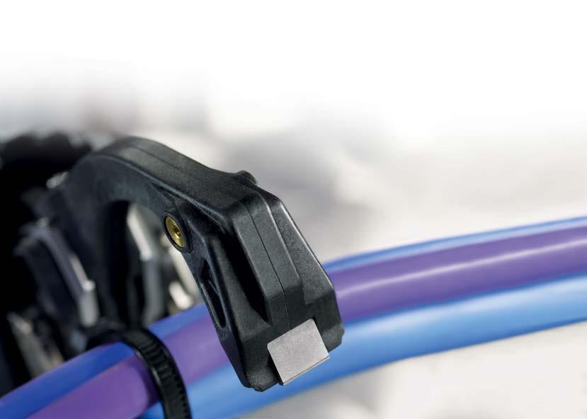 Herramientas de Aplicación HellermannTyton ofrece más de 60.000 soluciones en torno al cable.