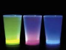 3,30 Copa martini LED Acrílico, colores luz a  2,40 Acrílico, colores luz a  3,00