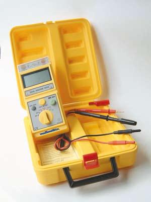III 270 V (IEC 61010-1) Cable de medida para toma de red Permite realizar las medidas directamente a partir de una toma.