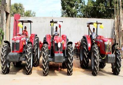 16 tractores agrícolas para la