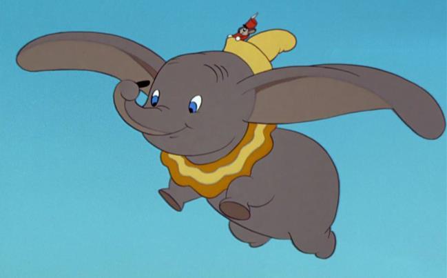 Basado en el libro para niños homónimo del ex-matrimonio formado por Helen Aberson y Harold Pearl (quienes vendieron los derechos a Disney por 500 dólares), se estrena el 23 de octubre de 1941 Dumbo