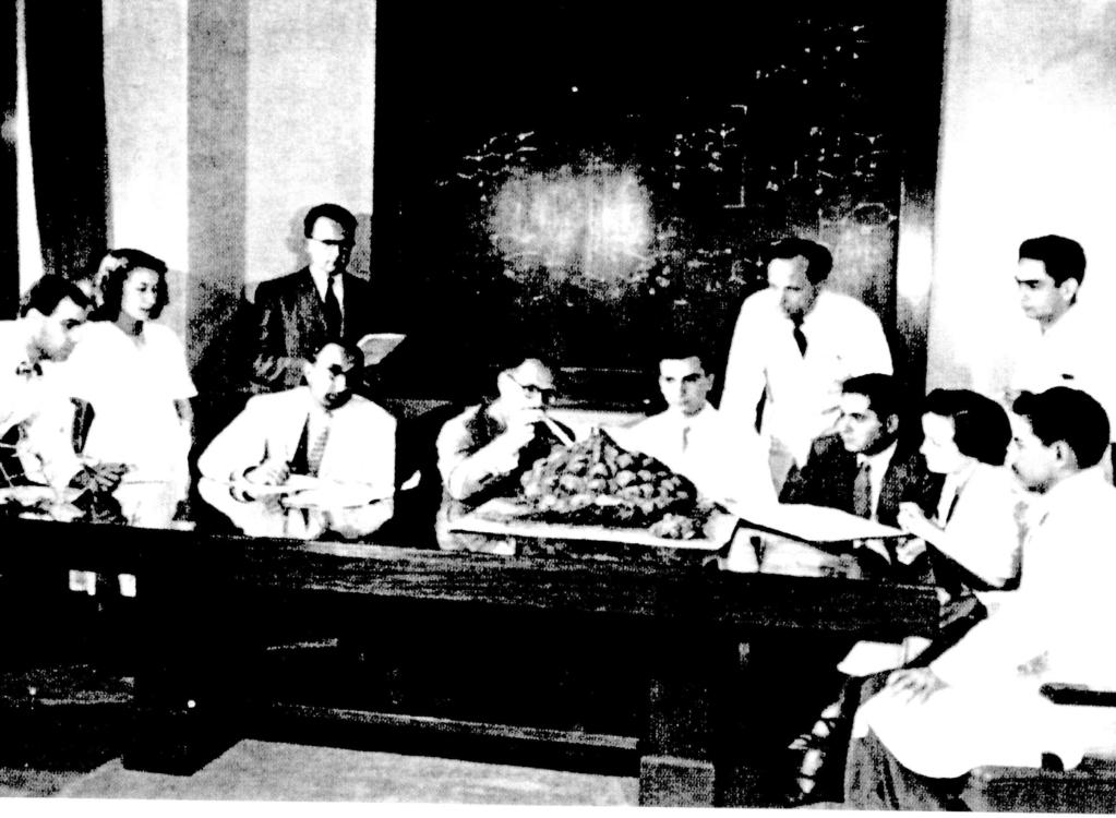 El 15 de octubre de 1951 Carl Djerassi en México patrocinado por el Laboratorio Syntex aisla de la raíz del barbasco la
