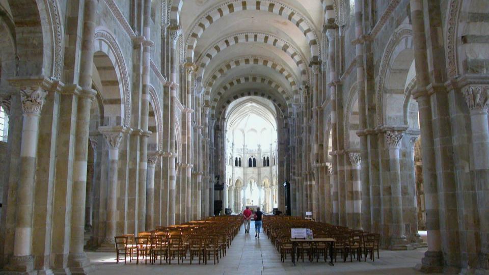 Nave de la basilica de Vézelay
