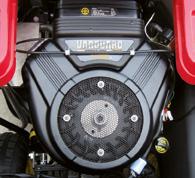 F E G H Motor Son dos las motorizaciones a gasolina disponibles; un propulsor monocilíndrico de 15,5 CV y un bicilíndrico de 16 CV.