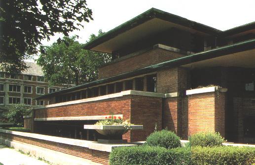 En el campus los detalles de la arquitectura de Mies y la relación establecida entre