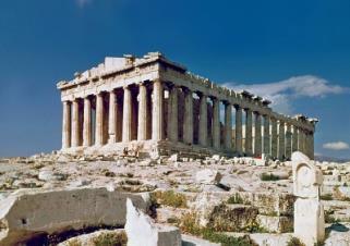 de las columnas de los lados estrechos. Ejemplo, el Partenón del Acrópolis de Atenas, del siglo V a. C 42.