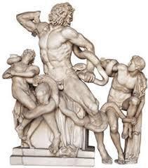 Le escultura muestra grupos escultóricos, que permiten muchos puntos de vista, movimiento exagerado retorciendo los cuerpos, cargadas de dramatismo (patetismo),