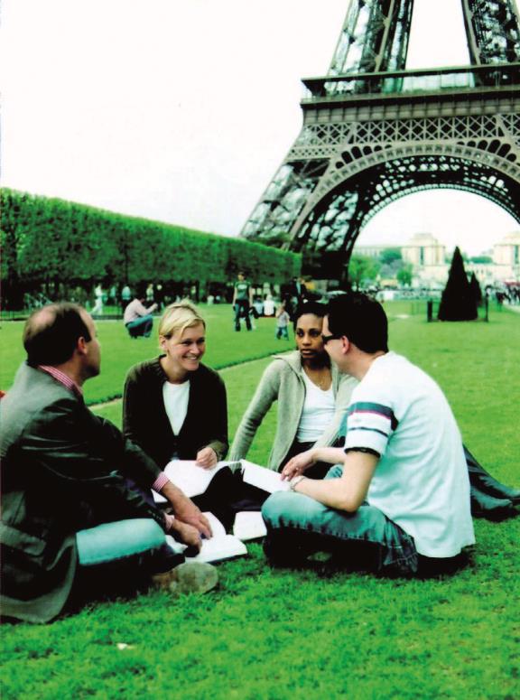 12 Becas de Excelencia Eiffel Doctorado Estadía doctoral corta en Francia -