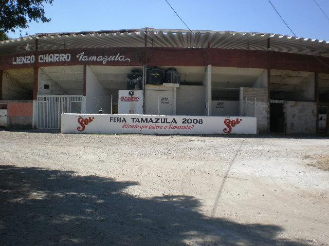 Localidad : Tamazula de Gordiano (Cabecera Mpal.) 09 TGC 23 Lienzo Charro Municipal Conocido en esta ciudad R 000357 Forma de adquisición: Donación Dueño anterior: Sr.