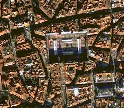 Neoclasicismo: Surgen las Plazas Mayores con edificios importantes,