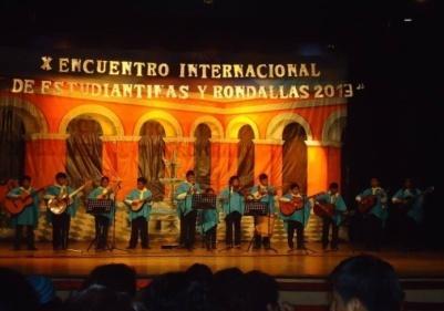 En la disciplina de Música los niños participaron en una presentación en la Ciudad de Arica Chile de la Escuela de