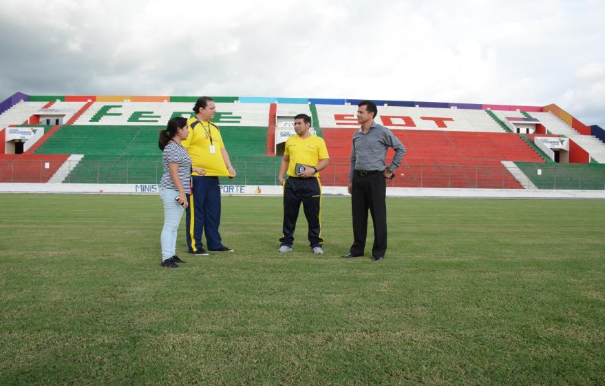 reconformación de Pista Atlética del Estadio Olímpico de Santo Domingo de los Tsáchilas.
