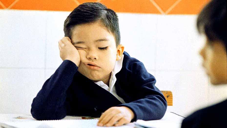 El estrés y la tristeza en los niños al regresar a clases suele ser normal. Pero si se extiende, se debe acudir a un especialista.