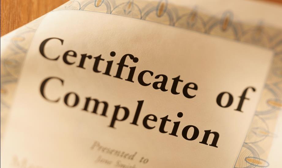 Para recibir un certificado de finalización, debes: Obtener el mínimo de créditos necesarios para completar el curso de estudio, o Cumplir con